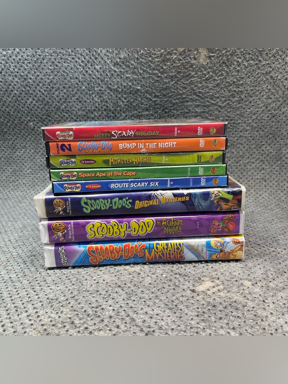 Scooby Doo Lot of 8 Movies VHS Clamshell (Tested) & DVDs + 1 Still Sealed